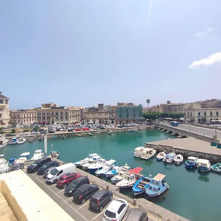 Apartment Riva Del - 4 Ortigia's Sea View